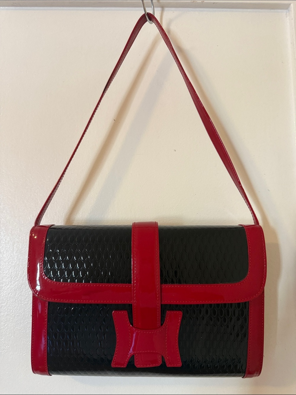 Made in Italy Red and Black Women's Shoulder Bag croc
